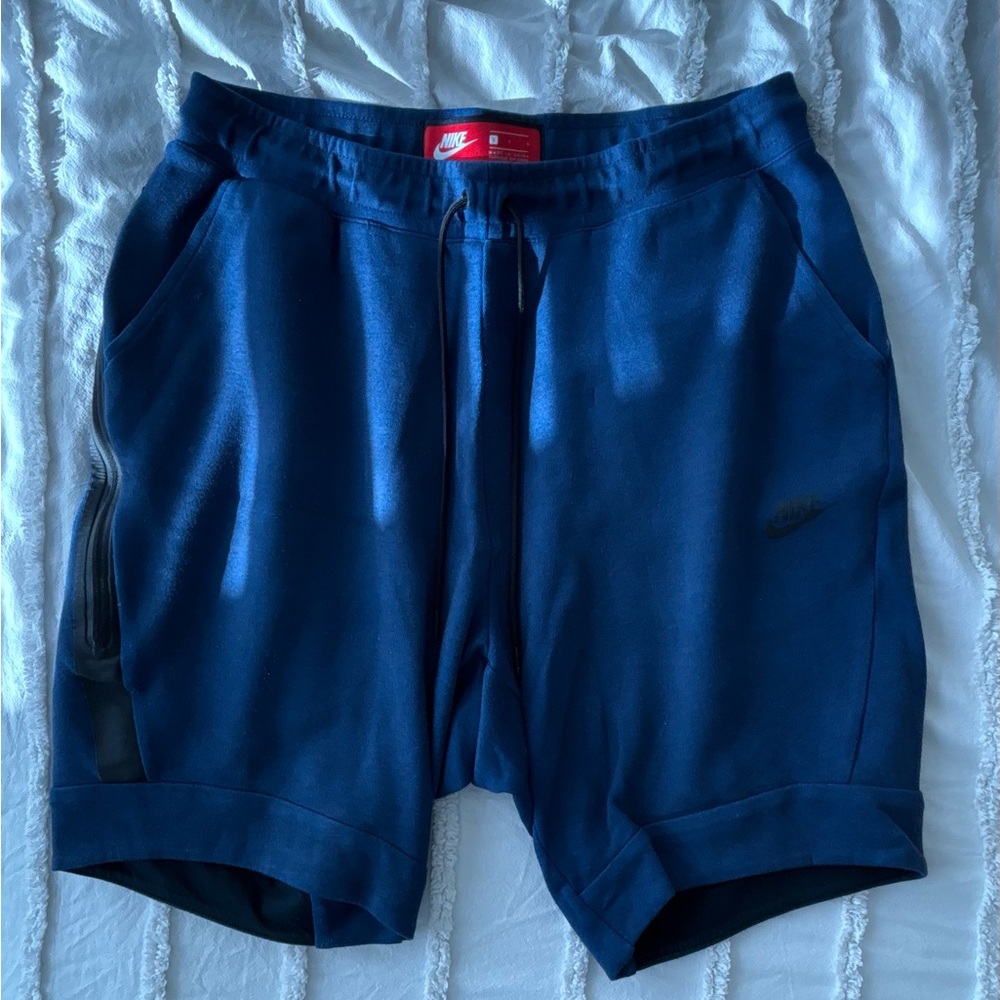 Nike Men's Navy Athletic Shorts